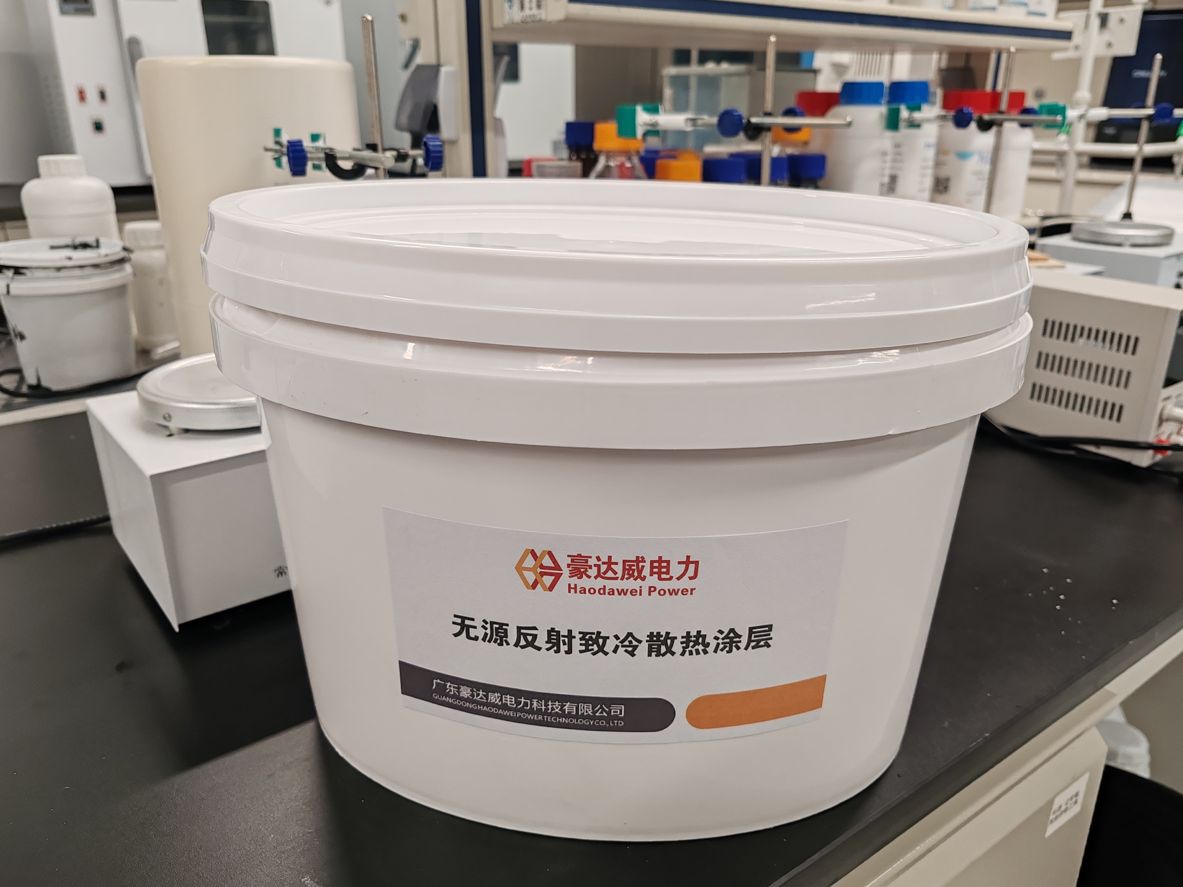 无源反射致冷散热涂层